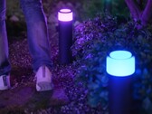 La lampada da piedistallo per esterni Philips Hue Calla Large è stata lanciata negli Stati Uniti. (Fonte: Philips Hue)