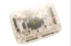 Console FPGA SuperStation One Transparent Collection con scocca Frost traslucida.