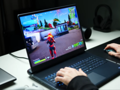 Dell potrebbe rilasciare il primo portatile da gioco Alienware con un chip ARM nel 2026. (Fonte: NotebookcheckReviews su YouTube)