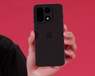 OnePlus 15 (nella foto) è uno dei tanti telefoni di punta che sono stati presentati all'evento (Fonte: Qualcomm)