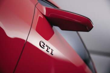La nuova concept ID. GTI presenta il classico badge GTI in diversi punti. (Fonte: Volkswagen)