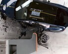 Il Modello Y è il veicolo più sicuro nei crash test del 2024 (immagine: IIHS/YT)