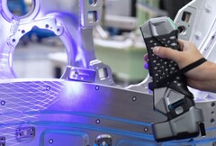 Scantech presenta lo scanner laser portatile Simscan-E wireless per creare rapidamente modelli 3D da oggetti reali. (Fonte: Scantech)