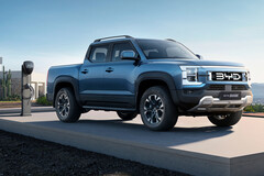 Il nuovo pick-up ibrido plug-in BYD Shark unisce una capacità di traino di 2,5 tonnellate al comfort di un moderno SUV.