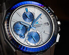Il Casio OCW-S6000PB-7AJF (nella foto) presenta una lunetta in zaffiro, tagliata con 24 sfaccettature sulla parte superiore e 48 sui lati. (Fonte: Casio)
