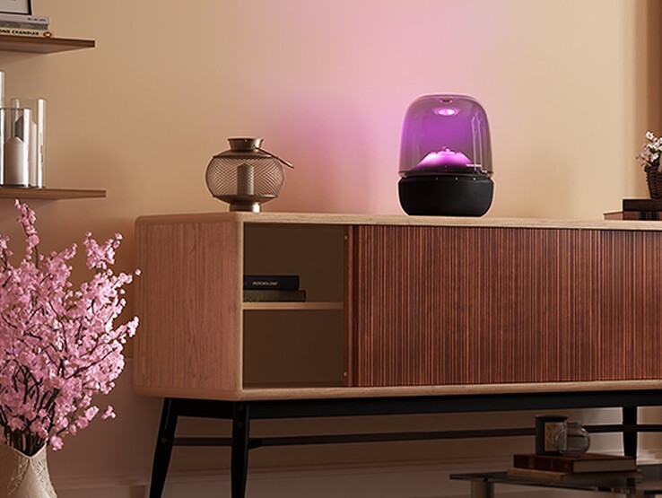 L'illuminazione del diffusore Aura Studio 5 può essere regolata in base al proprio umore. (Fonte: Harman Kardon Japan)