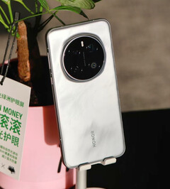 Il Magic7 Pro segue le orme dello Xiaomi 15 Pro. (Fonte immagine: Honor)