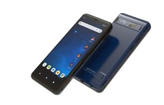 Astro Slide 5G davanti e dietro, palmare piegato (Fonte: Planet Computers)