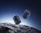 Il nuovo PicoGo 67 W AE11 costa 39,99 dollari. Nella foto: Un'immagine promozionale del caricabatterie rapido che fluttua nell'aria sopra delle rocce. (Fonte: Baseus)