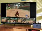 Un'immagine promozionale di un Nintendo Switch 2 agganciato che gioca a Mario Kart World (fonte immagine: Nintendo)