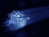 La FCC si muove per rafforzare la sicurezza dei cavi sottomarini diretti negli Stati Uniti. Nella foto: Un cavo in fibra ottica (Fonte: Denny Muller, Unsplash)