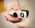 Insta360 Go 3S è disponibile in un bundle retrò con una base completamente nuova.