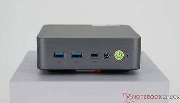 GMKtec NucBox K17 - Connettori sul pannello frontale