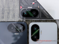 Il Poco F7 può ottenere oltre 2 milioni di punti su AnTuTu. Nella foto: il telefono in tre colori. (Fonte: Notebookcheck)