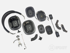Gli AirPods Max sono riparabili secondo gli standard di Apple. (Fonte: iFixit)