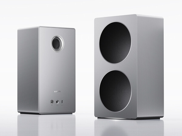 Lo Xiaomi Sound 2 Pro dalla parte anteriore e posteriore. (Fonte immagine: Xiaomi)