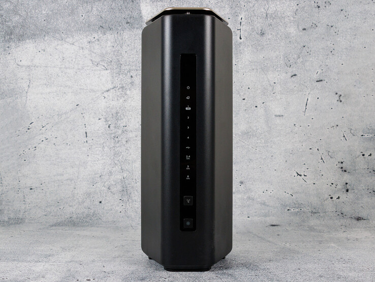 Fronte (Fonte immagine: Daniel Schmidt)