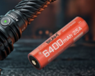 La nuova batteria cilindrica AB21CP6425 offre un'elevata capacità e una porta USB-C