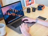 macOS Sequoia porta la funzione cuffie dell'iPhone del 2020 su Mac (Fonte: Unsplash)