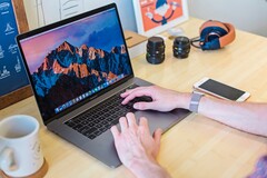 macOS Sequoia porta la funzione cuffie dell'iPhone del 2020 su Mac (Fonte: Unsplash)