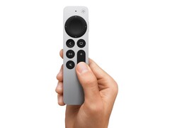 Il Siri Remote di Apple TV ha un guscio in alluminio.