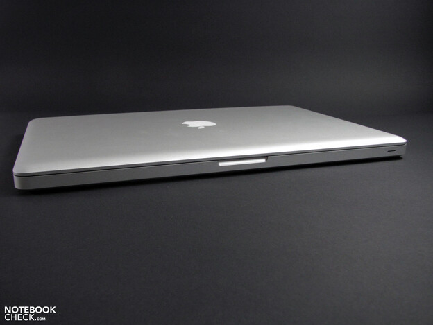 Il logo Apple si illuminava nel momento in cui il portatile veniva acceso. (Fonte: Notebookcheck)