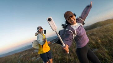 La action camera Insta360 X4 Air offre fino a 100 minuti di autonomia (Fonte: Insta360)