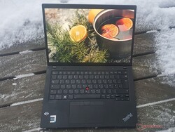 Il Lenovo ThinkPad T14s G3 è stato gentilmente fornito da
