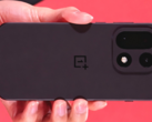 Il OnePlus 15 mostrato al Qualcomm Summit. (Fonte immagine: Qualcomm, a cura)