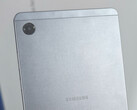 Una presunta immagine di un prototipo di Galaxy Tab A11 dalla parte posteriore. (Fonte immagine: via Mukul Sharma)