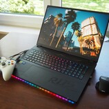 Recensione del computer portatile da gioco Aorus Master 18: La RTX 5090 fa il suo dovere