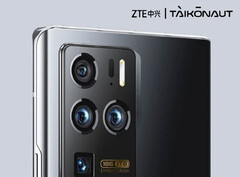 L'Axon Ultra 30 Space Edition ha 18 GB di RAM. (Fonte immagine: ZTE)