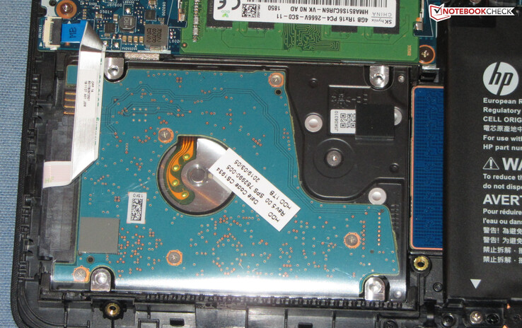 In aggiunta, c'è un HDD da 2.5".