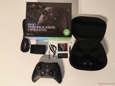 Nella confezione è incluso anche un piccolo ricevitore USB