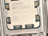 L'AMD Ryzen 7 7700X sembra mostrare i previsti guadagni in single e multi-core rispetto al Ryzen 7 5800X. (Fonte: Cortexa99 sul forum di Anandtech)