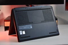La parte inferiore del Lenovo Legion 5 15AGP11.