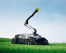 NexLawn Master X può lanciare palle ai cani e raccogliere frutta dagli alberi. (Fonte: Mova)