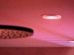 Il bridge Philips Hue supporta ora nuovi prodotti come il faretto da incasso Xamento bianco (nella foto). (Fonte: Philips Hue)