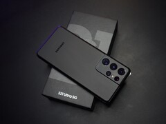 Tra gli altri dispositivi Galaxy, il Samsung Galaxy S21 Ultra ha ricevuto l'aggiornamento di sicurezza di ottobre 2021 (Immagine: Anh Nhat)