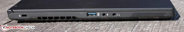 A destra: USB Type-A 3.1 Gen 2, jack cuffie, jack microfono