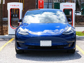 I supercaricatori aumentano il divario dei costi di rifornimento degli EV rispetto ai veicoli a gas (immagine: Tesla)