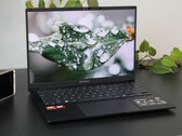 Recensione dell'Asus ZenBook 14 OLED UM3406K: Subnotebook AMD in una serrata battaglia a tre