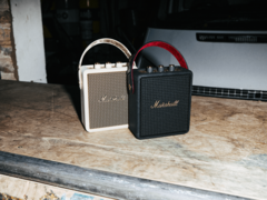 Marshall Stockwell III, disponibile in due colori