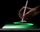 Il Pad 9 offre un supporto adeguato per stilo e tastiera. Nella foto: il tablet con lo stilo Focus Stylus Pro 12.