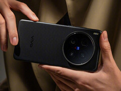 Vivo dovrebbe sostituire l'X200 Ultra un mese prima del suo primo compleanno. (Fonte: Vivo)