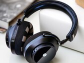 Le ultime cuffie EEG di Neurable sono più leggere e più accessibili. (Fonte: Neurable)