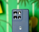 Il Motorola Moto G86 Power ha una batteria enorme e uno schermo molto luminoso. (Fonte: Notebookcheck)
