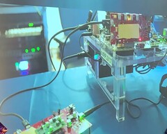 Sistema di prova che mostra i connettori Thunderbolt di nuova generazione (Fonte: Tom's Hardware)