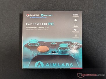 Confezione di vendita al dettaglio del controller GameSir G7 Pro Aimlabs Edition.
