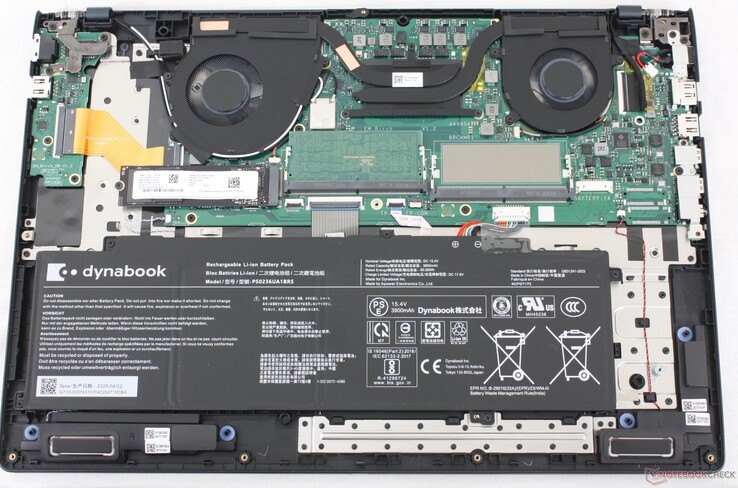 Facilità di manutenzione con SSD M.2 2280 accessibile e due slot DDR5 SODIMM